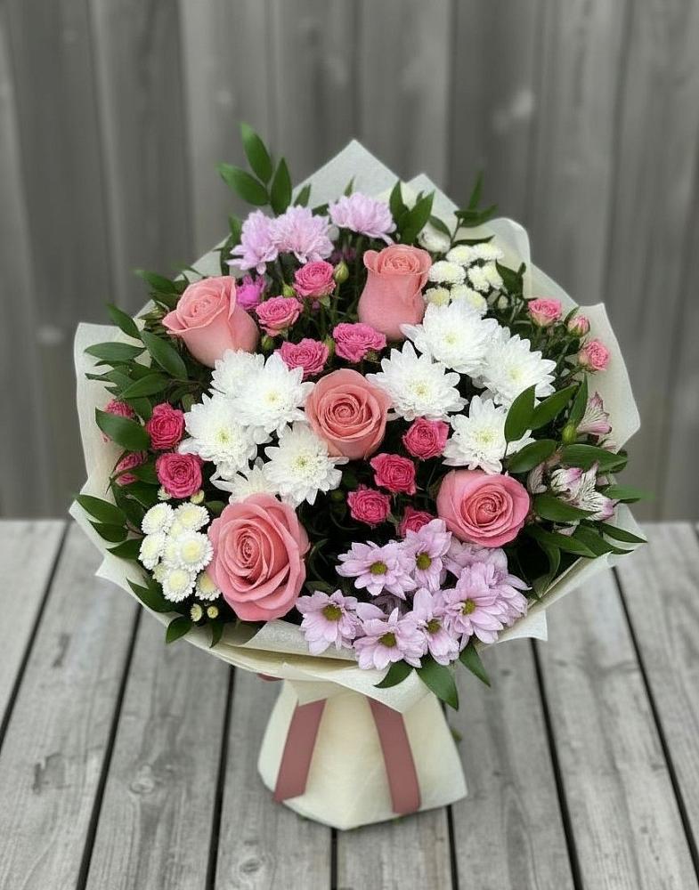 Букет цветов из: Альстромерии, Гвоздики, Розы и Хризантемы в Маме