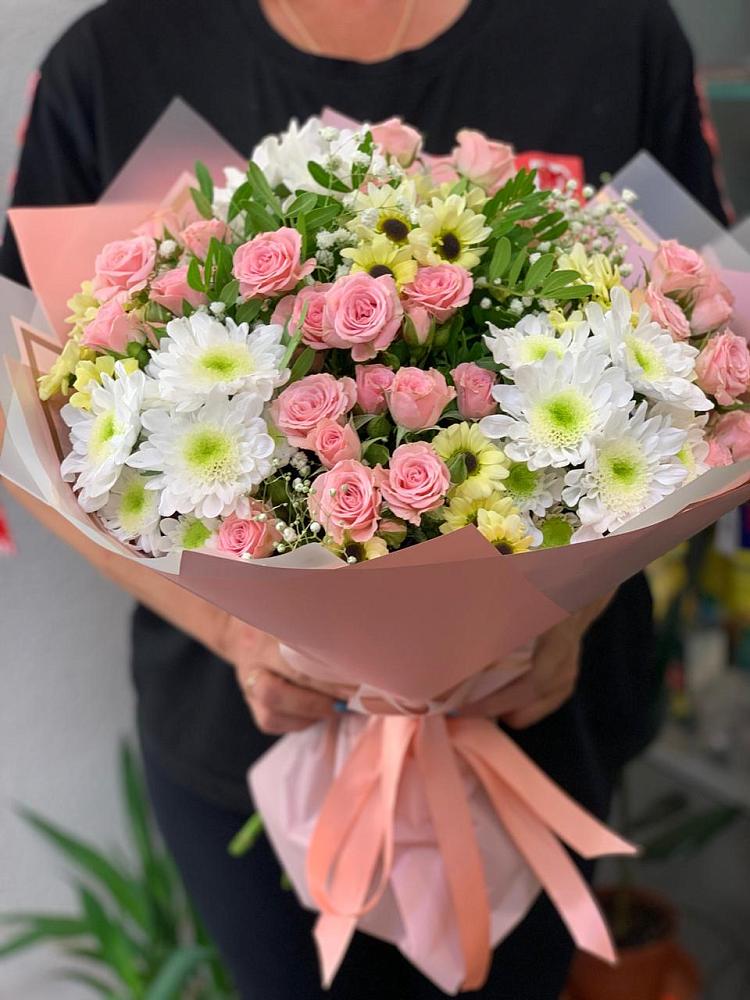 Букет цветов из: Розы и Хризантемы в Маме