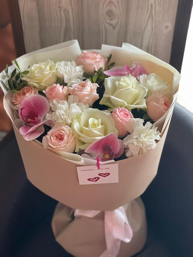 Букет цветов из: Орхидеи, Розы и Гвоздики в Маме