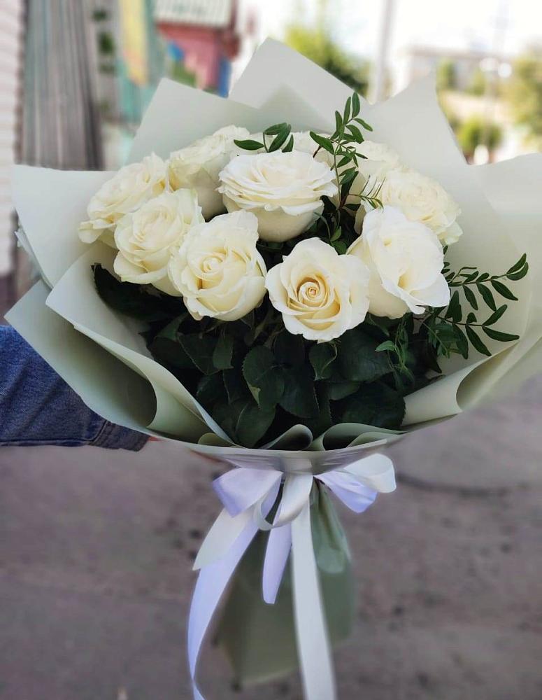 Букет Белые розы Проуд в Маме
