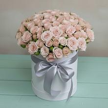 Цветочная композиция из Розы в шляпной коробке в Маме