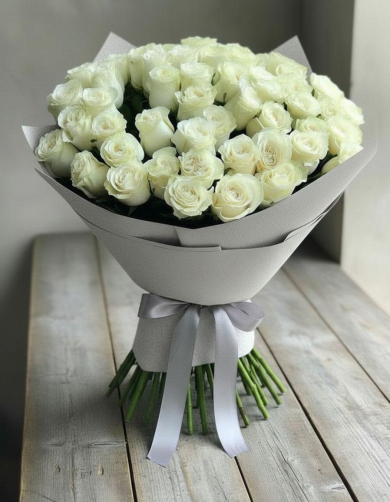 Букет 35 Белых роз в Маме