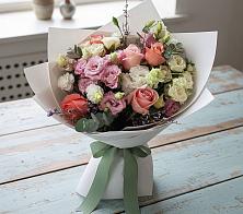 Букет цветов из:  Розы, Лизиантусы и Гвоздики в Маме