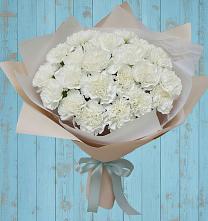 Букет цветов из:  Гвоздики в Маме