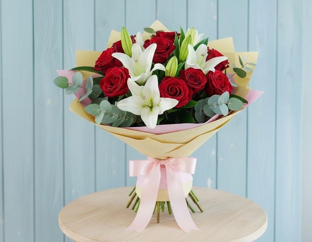 Букет цветов из: Лилии и Розы в Маме